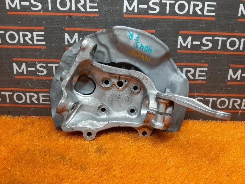 Кулак поворотный Bmw 6-Series 2003 31216762018 E63 N62B44A, передний правый