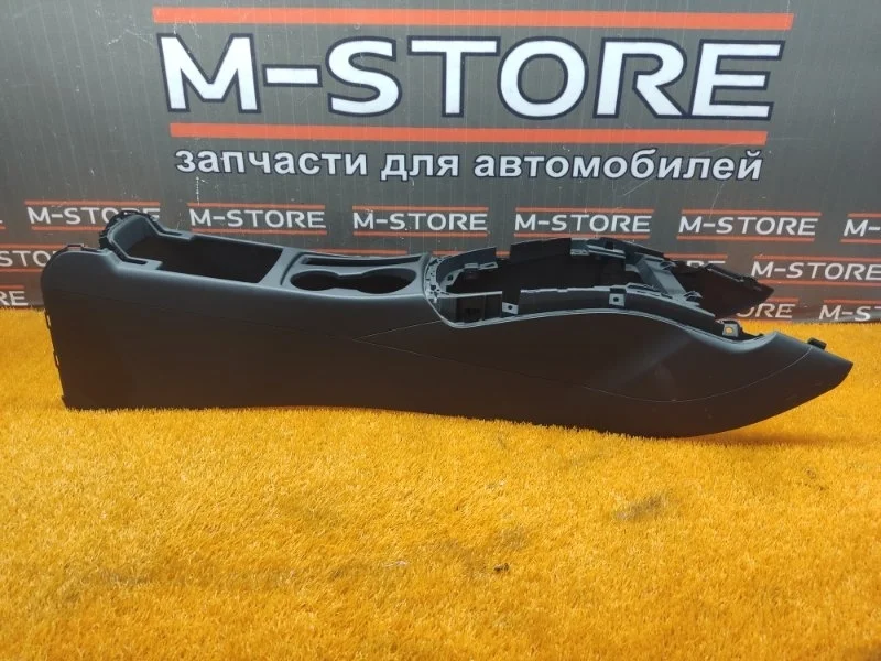 Консоль между сидений Audi A5 2011 8K0863244A 8T CDNC