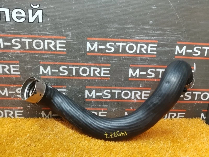 Патрубок интеркулера Mercedes-Benz C-Class 2012 A2045282682 C204 271.820, правый