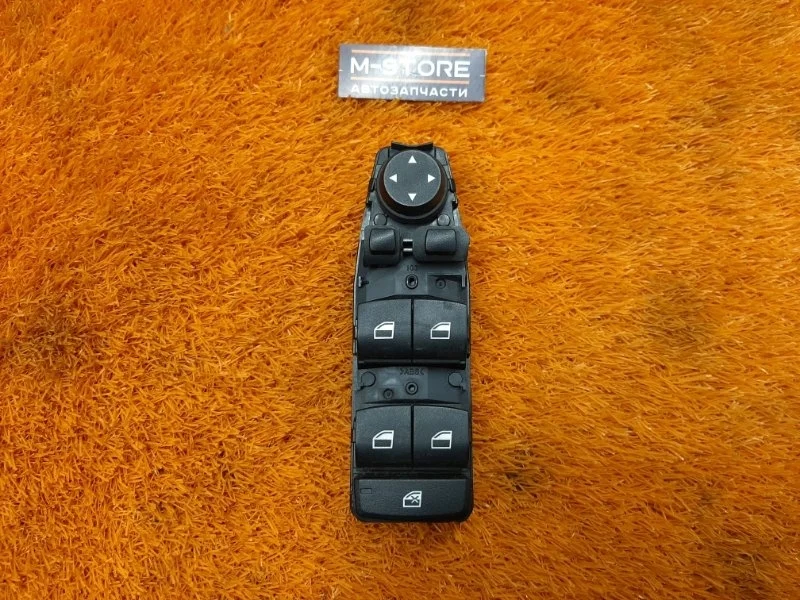 Блок управления стеклоподъемниками Bmw 3-Series 2012 9208111 F30 N20B20B, передний правый