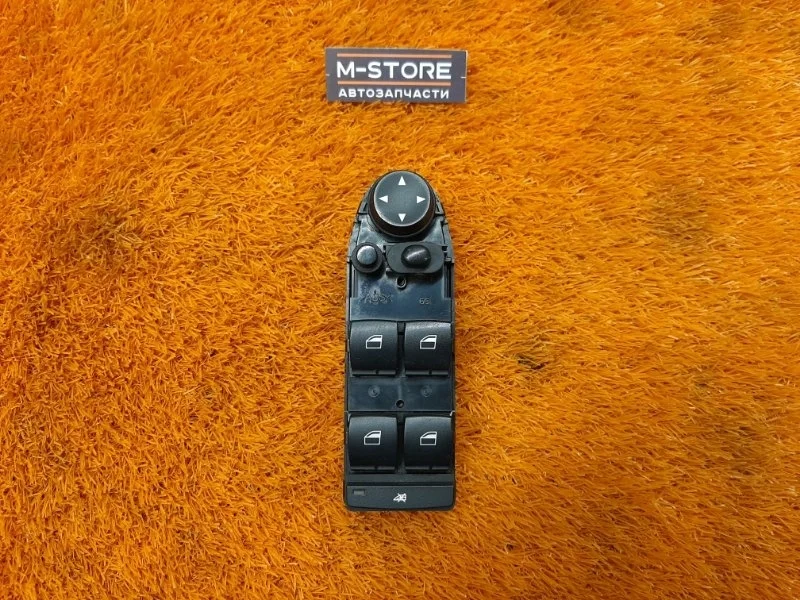 Блок управления стеклоподъемниками Bmw X1 2010 9216049 E84 N46B20B, передний правый