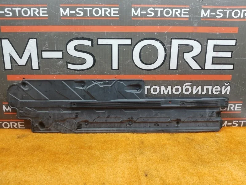 Защита днища кузова Mercedes-Benz C-Class 2012 A2046804308 C204 271.820, левая