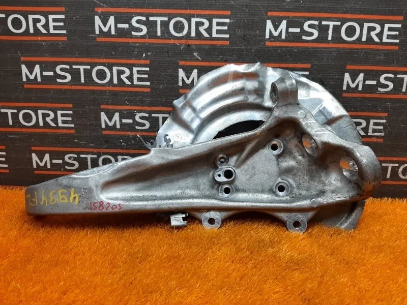 Кулак поворотный Bmw 5-Series 2011 31216775769 F10 N52B30A, передний левый