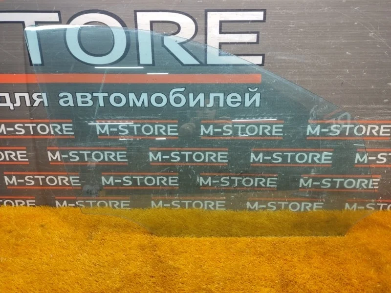 Стекло боковое Mercedes-Benz M-Class 2005 A1647251210 W164 272.967, переднее правое