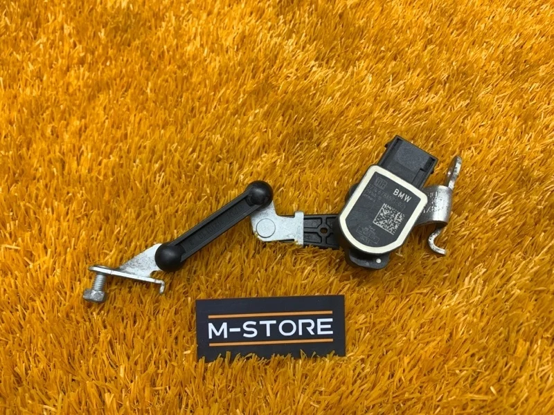 Датчик высоты дорожного просвета Bmw 7-Series 2009 37146788571 F01 N63B44A, передний правый