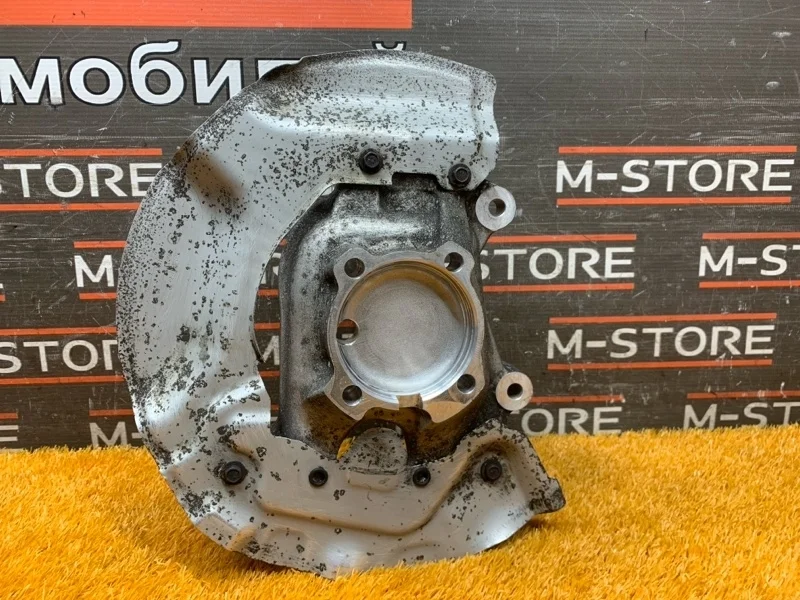 Кулак поворотный Bmw 6-Series 2004 31216762017 E64 N62B44A, передний левый