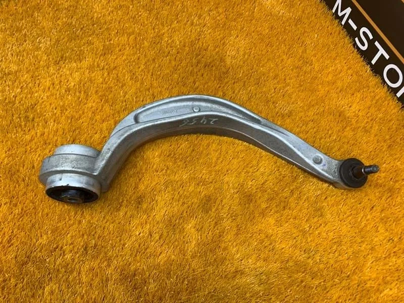 Рычаг подвески нижний Audi Q5 2010 8K0407695E 8R CALB, передний левый