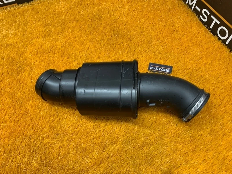Патрубок воздухозаборника Bmw 5-Series 2012 13717612094 F10 N20B20B