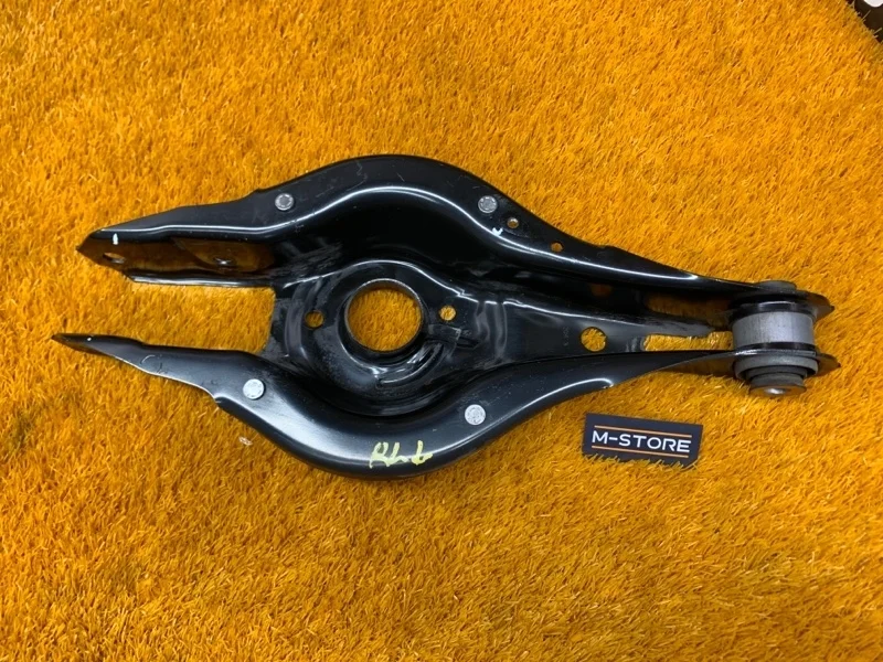 Рычаг подвески нижний Bmw 3-Series 2012 33326792541 F30 N47D20C, задний левый