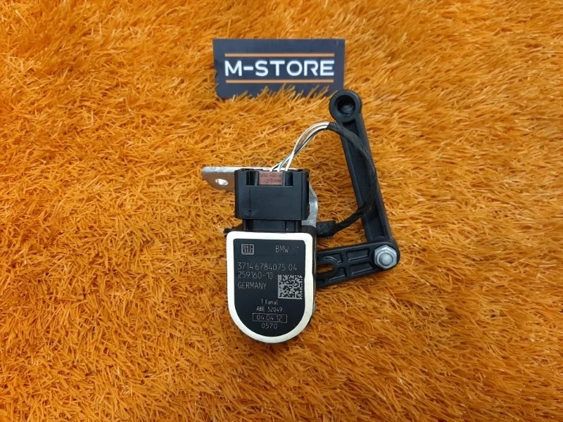 Датчик высоты дорожного просвета Bmw 5-Series 2012 37146784075 F10 N20B20B, задний левый