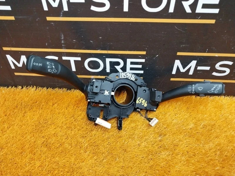 Блок подрулевых переключателей Audi Q5 2009 8K0953502BJ 8R CDNC