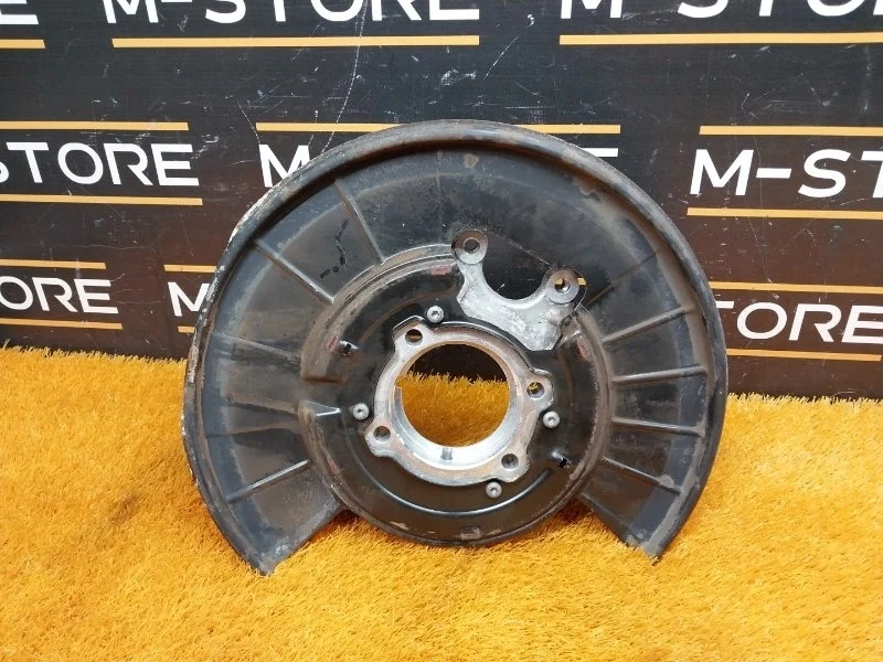 Кулак поворотный Volkswagen Touareg 2012 7P0505436B 7P CGRA, задний правый