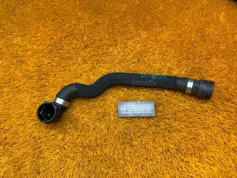 Патрубок расширительного бачка Mercedes-Benz C-Class 2014 A2055014784 W205 274.910