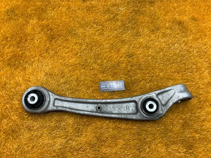 Рычаг подвески нижний Audi Q5 2011 8K0407156C 8R CDNC, передний правый