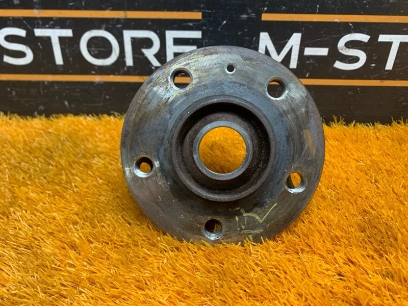 Ступица Audi A8 2010 8K0407615B 4H/D4 CDRA, задняя левая