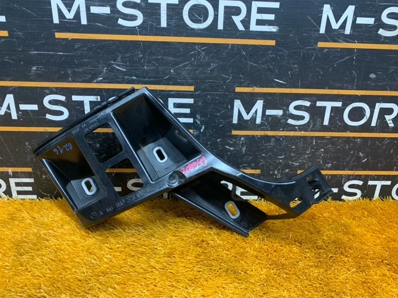 Крепление бампера Mercedes-Benz M-Class 2013 A1668803303 W166 276.955, заднее левое