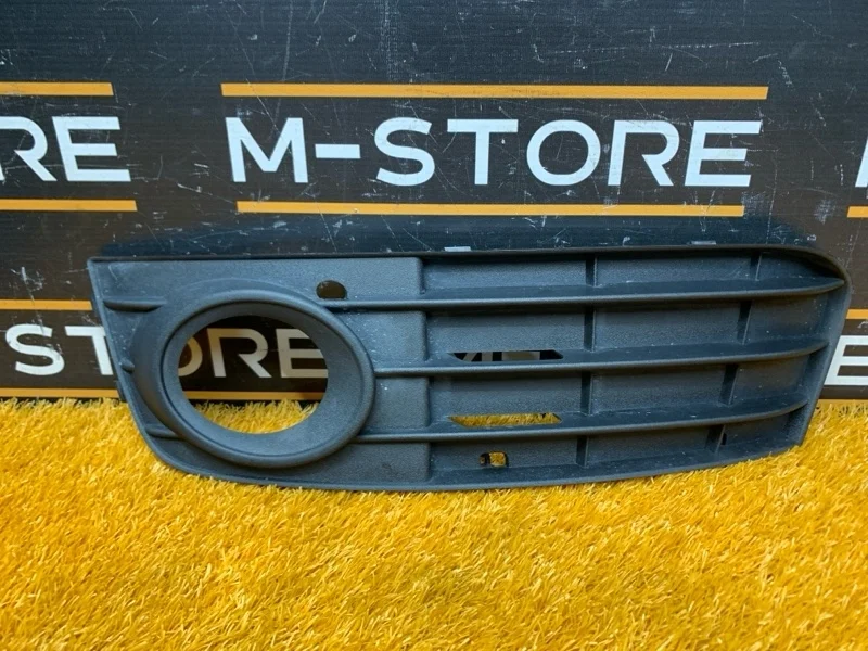 Оправа туманки Audi A4 2010 8K0807681A B8/8K CDNC, левая