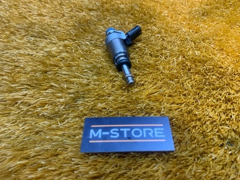 Форсунка топливная Audi A4 2010 06H906036G B8/8K CDNC