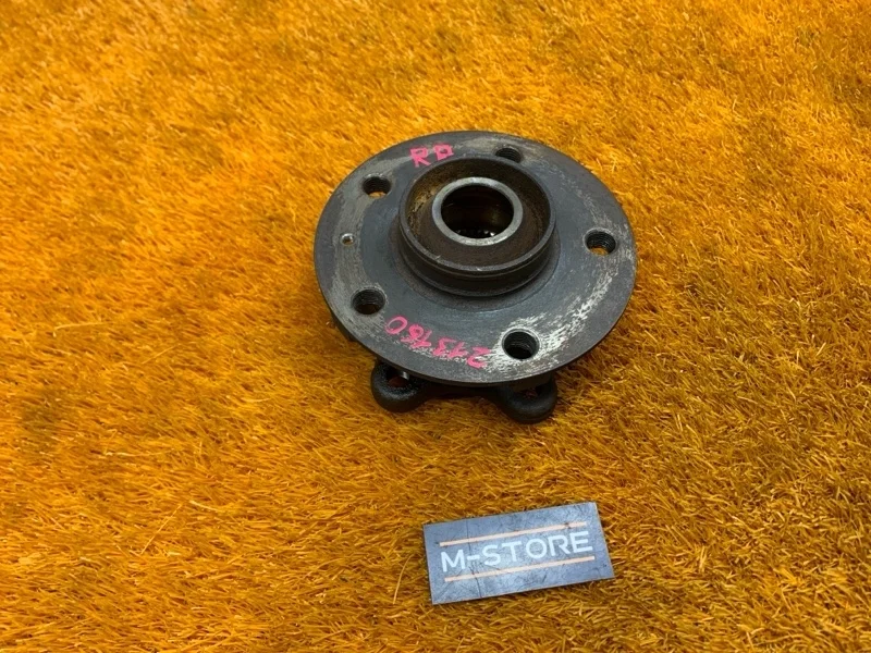 Ступица Audi Q5 2013 8K0407615B 8R CTVA, задняя правая