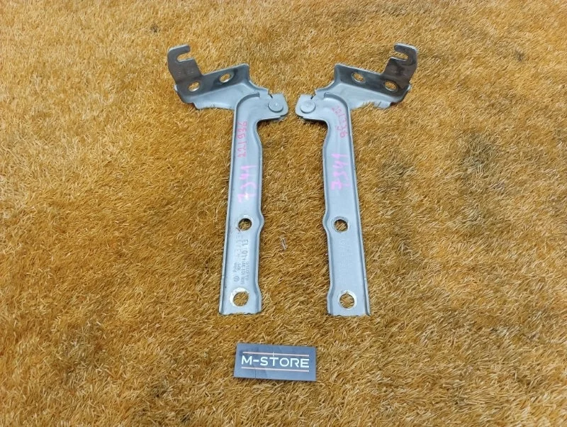 Петля капота Volkswagen Tiguan 2013 5N0823301A 5N CTHD