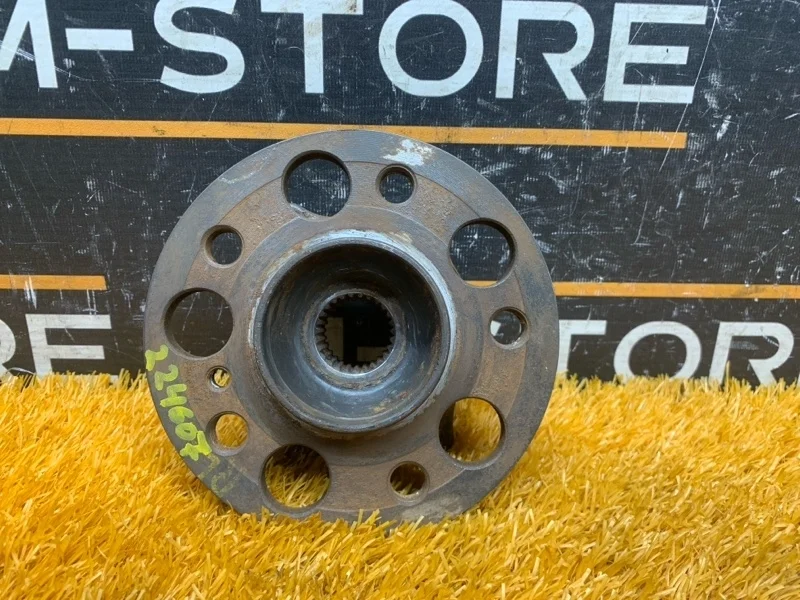 Ступица Mercedes-Benz C-Class 2009 A2309810127 W204 272.947, задняя левая