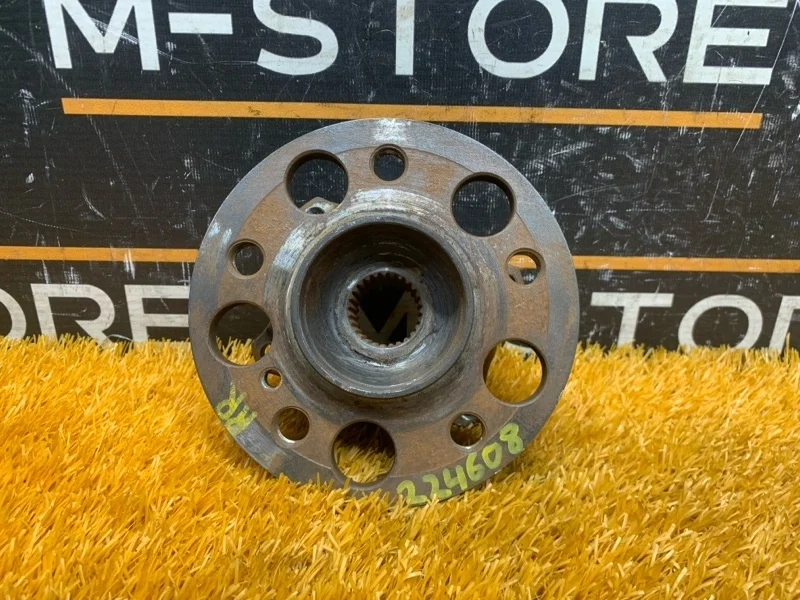 Ступица Mercedes-Benz C-Class 2009 A2309810127 W204 272.947, задняя правая