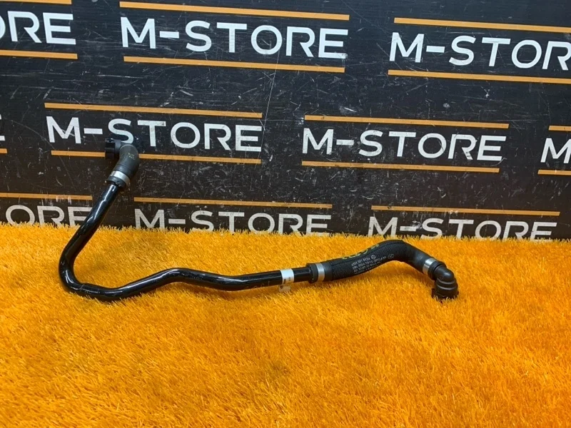 Патрубок системы охлаждения Mercedes-Benz C-Class 2013 A2045010124 W204 271.820