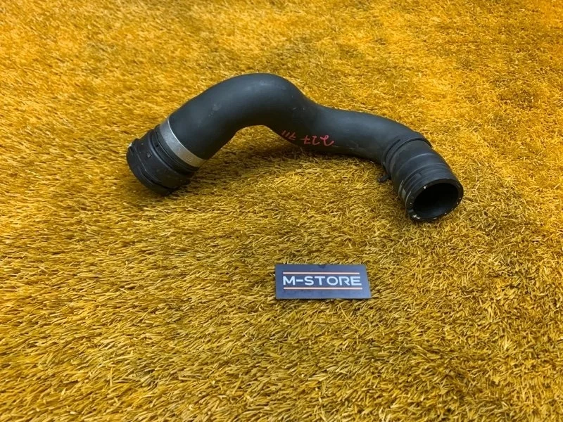 Патрубок радиатора верхний Audi A8 2013 4H0121101AD 4H/D4 CEUA