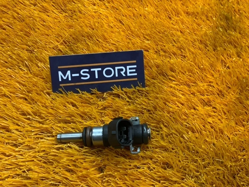 Форсунка топливная Audi Q5 2015 06L906031A 8R CNCD