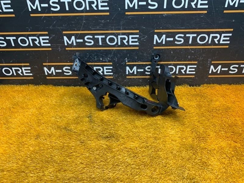 Кронштейн фары Audi A4 2011 8K0805608C B8/8K CDNB, правый