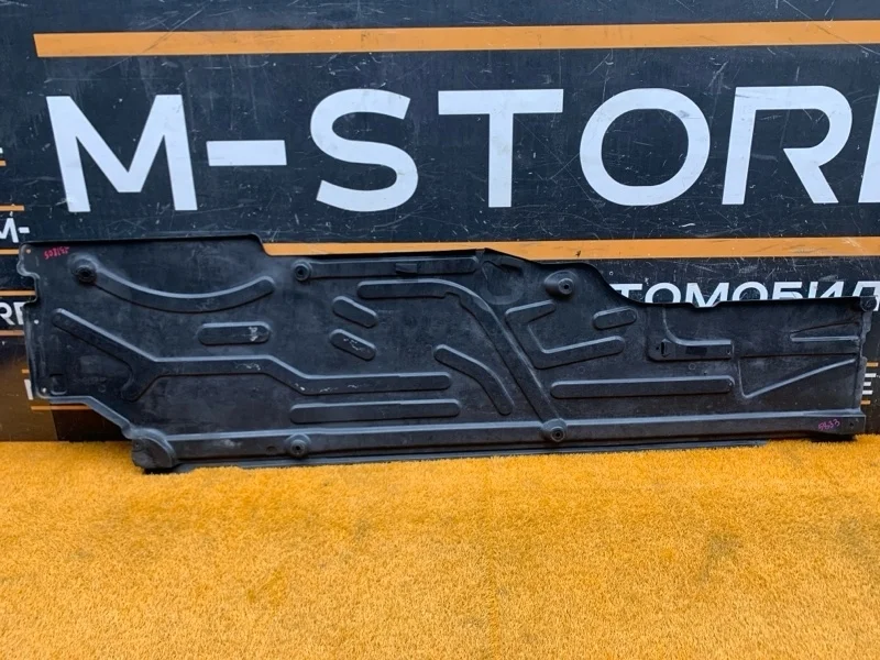 Защита днища кузова Mercedes-Benz C-Class 2005 A2036191238 W203 271.940, правая