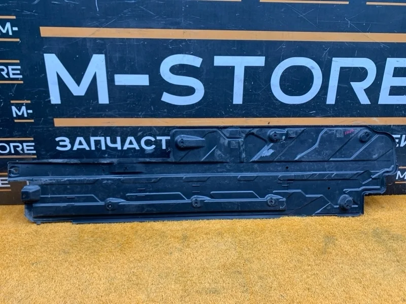 Защита днища кузова Mercedes-Benz C-Class 2010 A2046101308 W204 271.860, левая