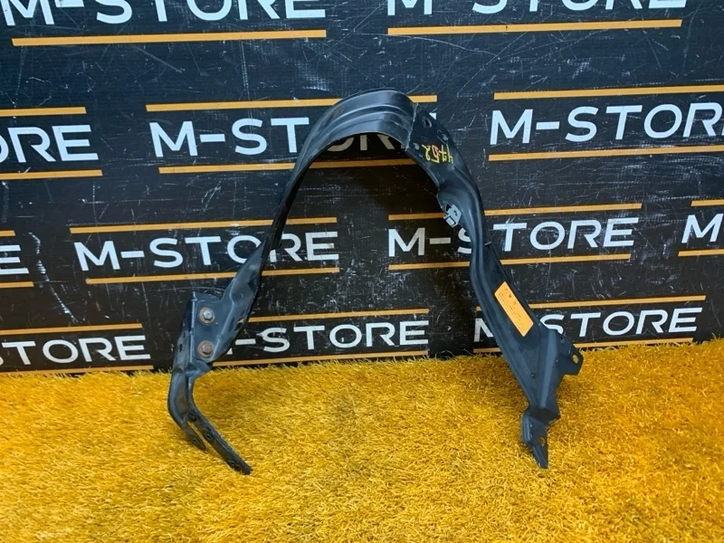 Кронштейн фары Mercedes-Benz C-Class 2005 A2036203072 W203 271.946, правый