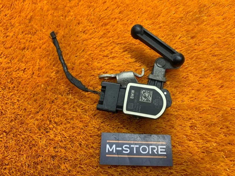 Датчик высоты дорожного просвета Bmw 7-Series 2009 37146788571 F01 N63B44A, передний правый