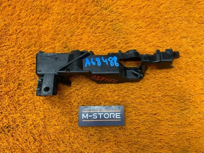 Крепление бампера Audi A6 2012 4G0807284 C7/4G CHJA, переднее правое