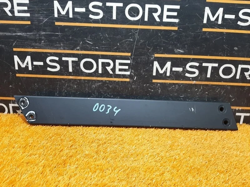 Распорка кузова Audi A8 2013 4H0805861C 4H/D4 CEUA, левая