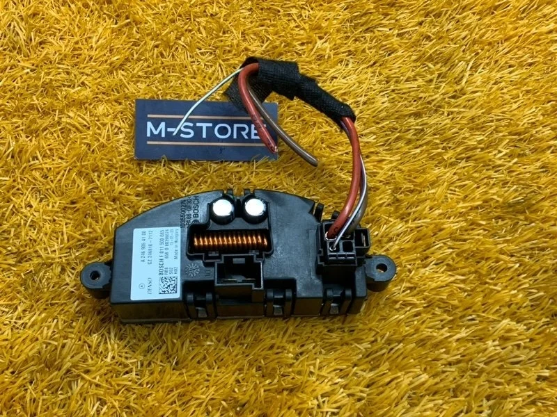 Регулятор отопителя Mercedes-Benz B-Class 2013 A2469064100 W246 270.910
