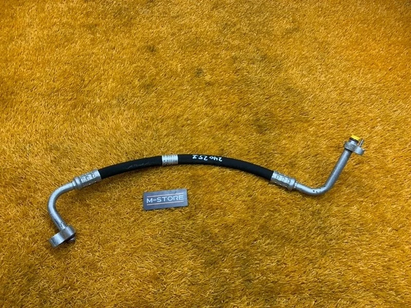 Трубка кондиционера Mercedes-Benz E-Class 2012 A2048305116 W212 276.952