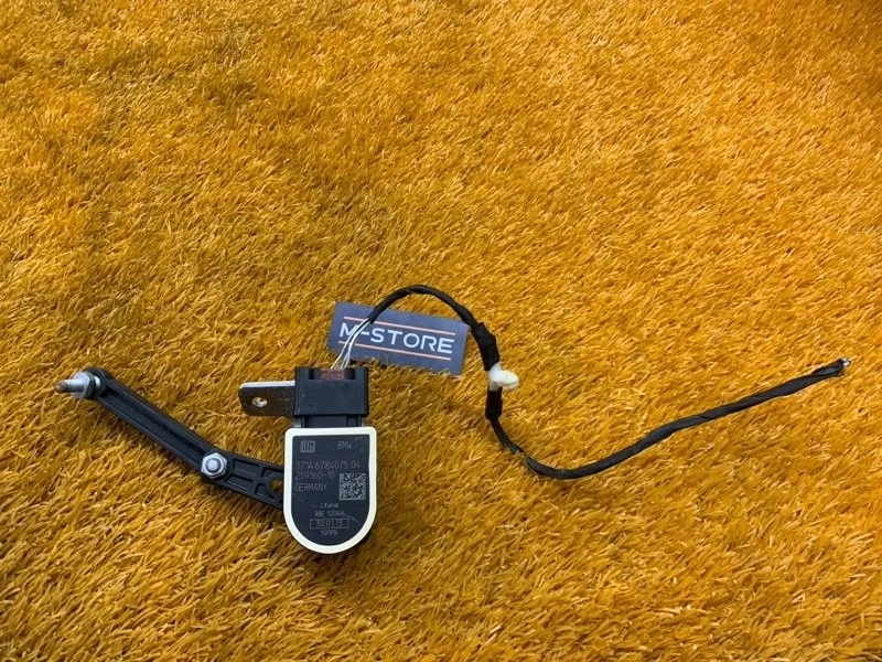Датчик высоты дорожного просвета Bmw 6-Series 2013 37146784075 F06 N55B30A, задний левый