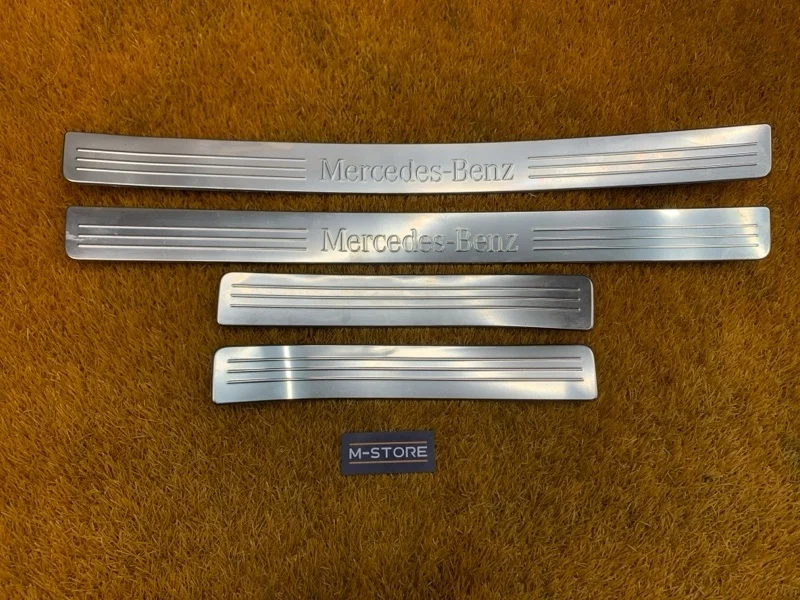 Накладка на порог салона Mercedes-Benz C-Class 2008 A2046800135 W204 272.921