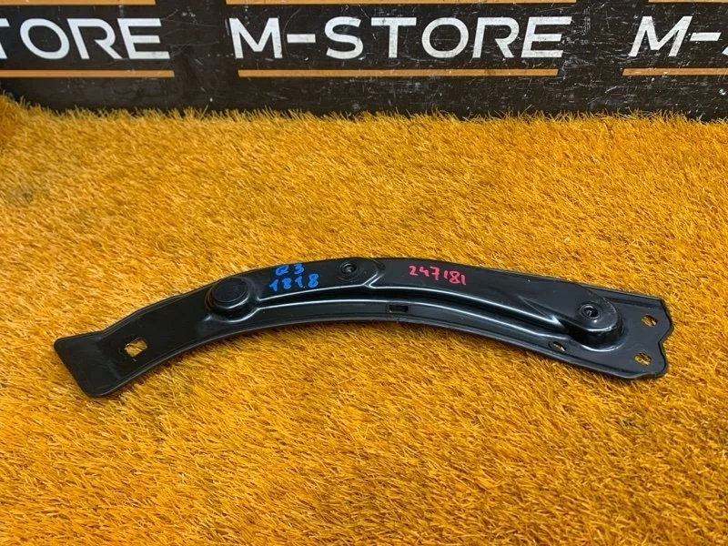 Кронштейн фары Audi Q3 2012 8U0805931 8U CPSA, левый