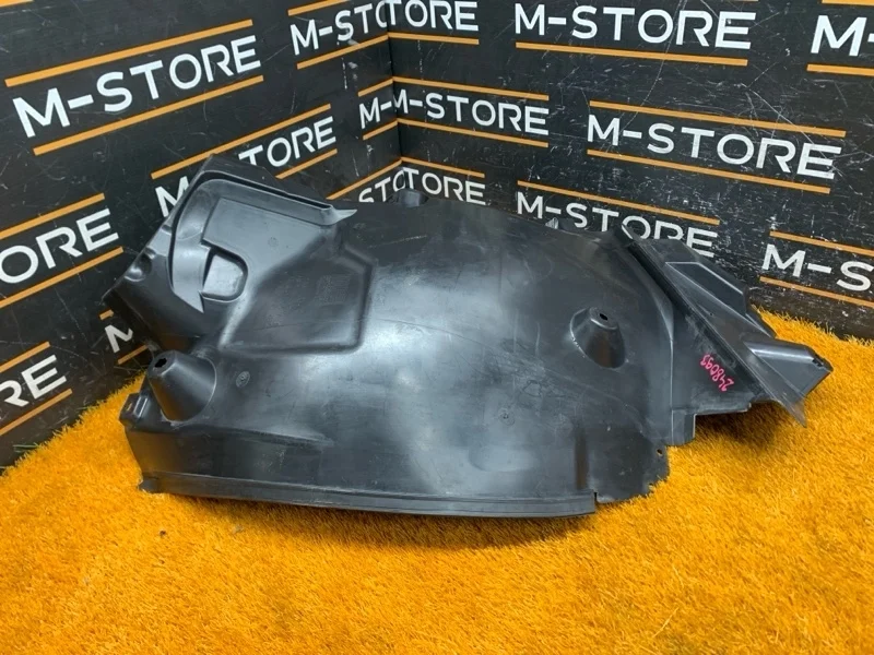 Подкрылок Mercedes-Benz C-Class 2008 A2046902730 W204 272.921, передний левый