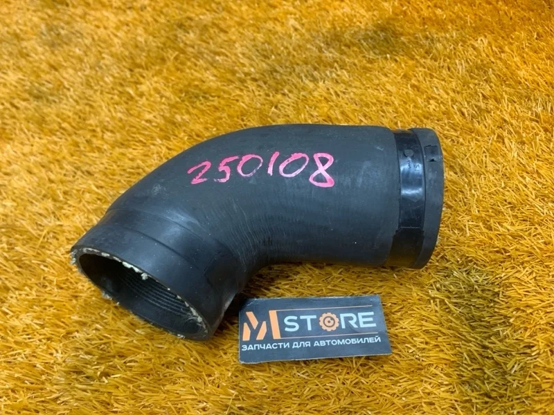 Патрубок интеркулера Audi Q3 5N0145833A 8U