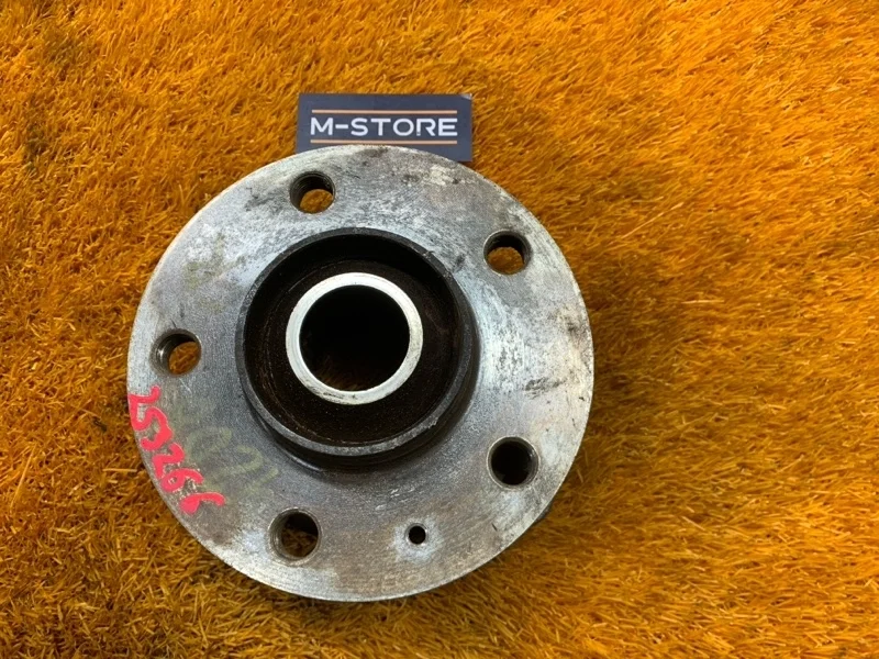 Ступица Audi A5 2010 8K0407615B 8T CDN, передняя правая