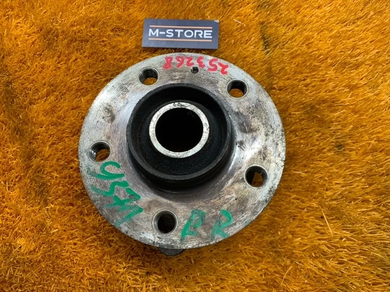 Ступица Audi A6 2013 8K0407615B C7/4G CDNB, передняя правая