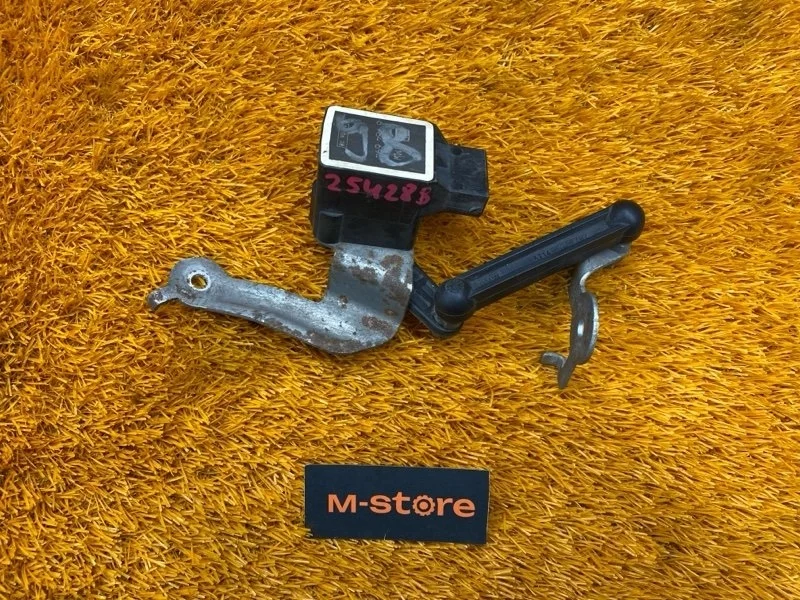 Датчик высоты дорожного просвета Bmw 1-Series 2010 6784694 E87 N43B16A, задний правый