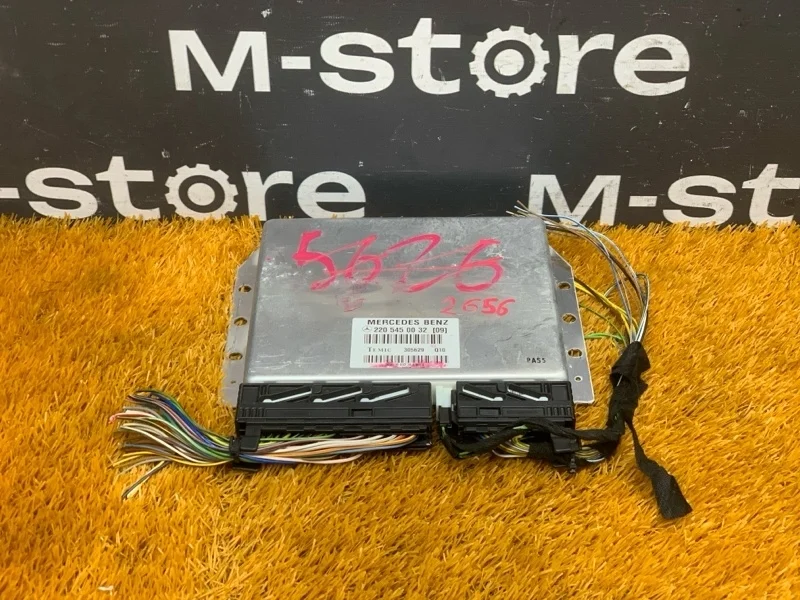 Блок управления пневмоподвеской Mercedes-Benz S-Class 1999 A2205450032 W220 113.960