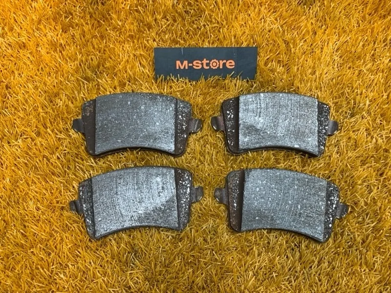 Колодки тормозные Audi Q5 2013 8K0698451A 8R CNCD, задние