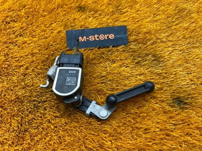 Датчик высоты дорожного просвета Bmw 7-Series 2009 37146788569 F01 N63B44A, передний левый