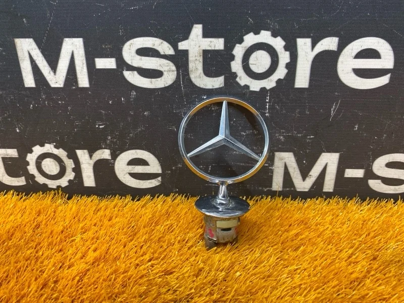 Эмблема на капот Mercedes-Benz E-Class 2007 A2218800086 W211 272.943